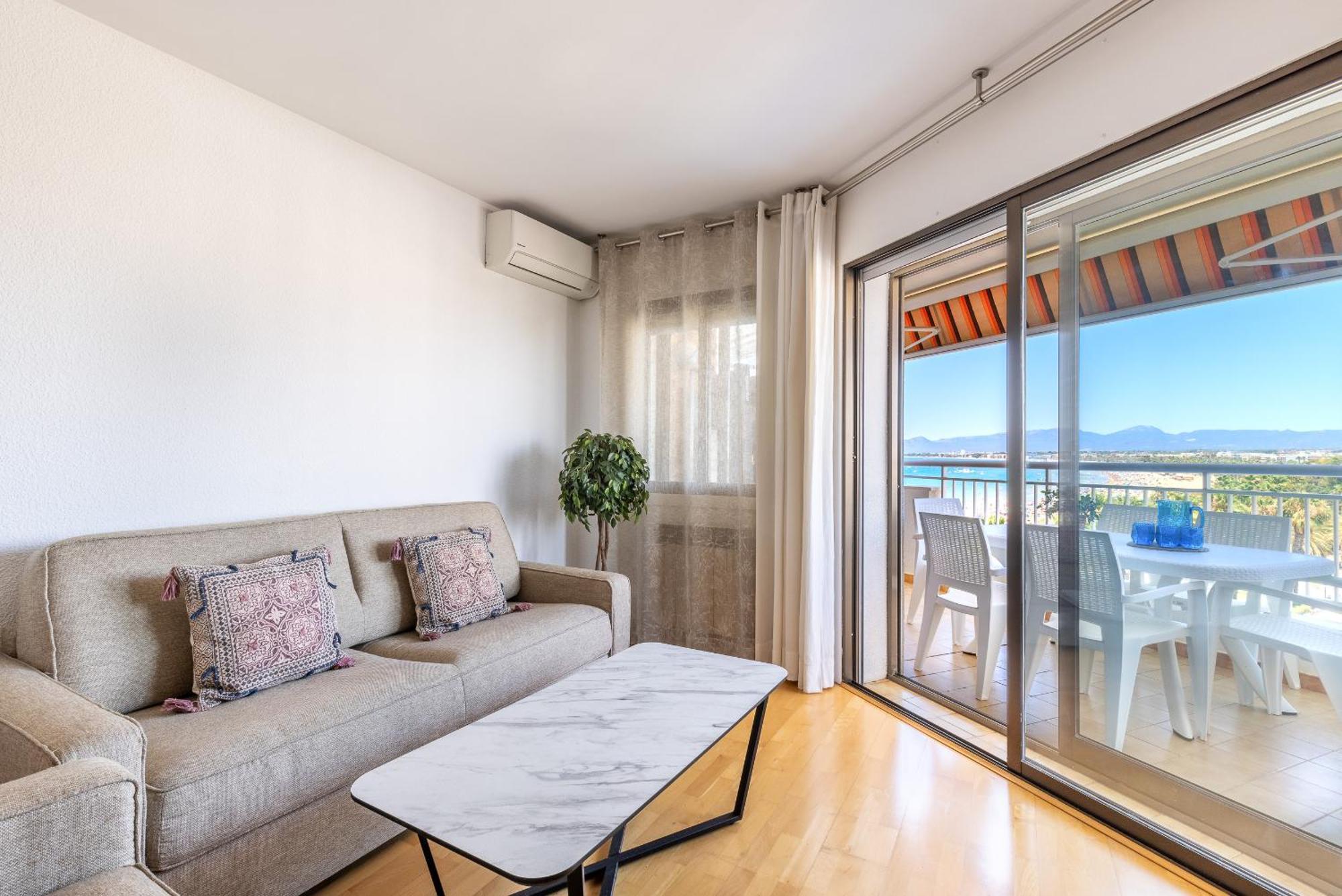 Uhc Santillana Family Complex Salou Eksteriør billede